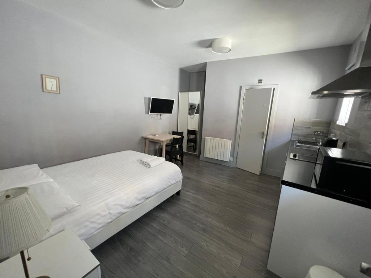 Petticoat Accommodations London Bagian luar foto