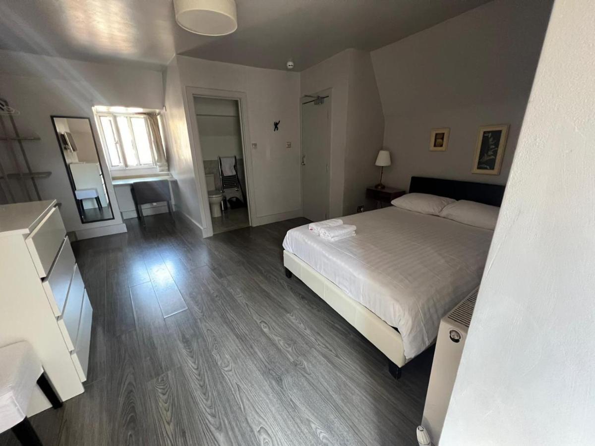 Petticoat Accommodations London Bagian luar foto